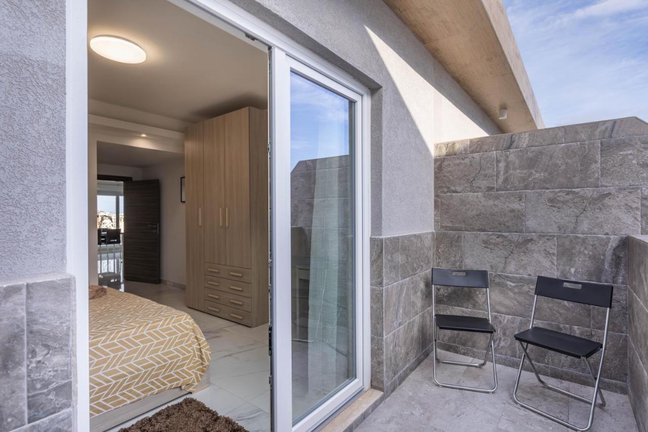 Terrace View-Stylish Two Bedrooms Fully Ac-Wifi Penthouse Мсіда Екстер'єр фото