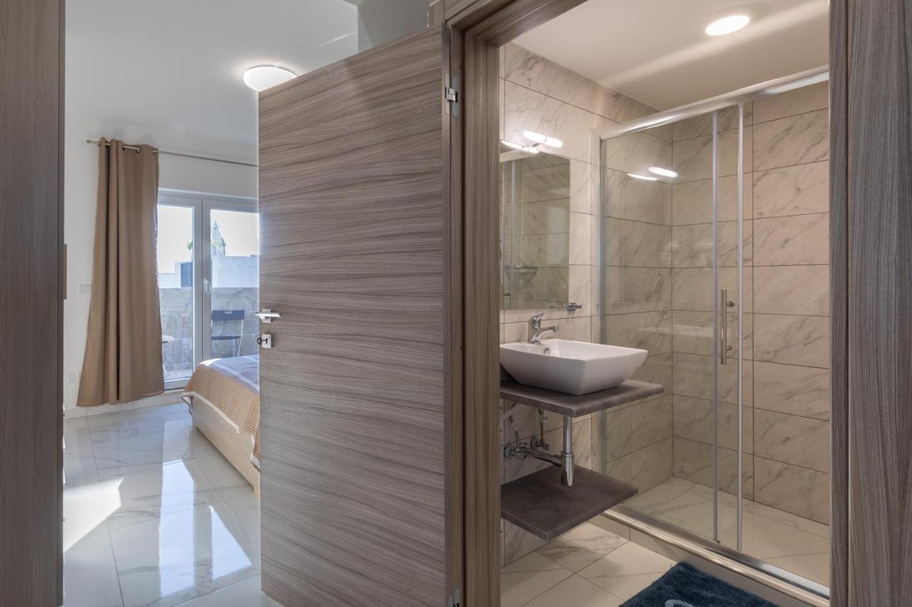 Terrace View-Stylish Two Bedrooms Fully Ac-Wifi Penthouse Мсіда Екстер'єр фото
