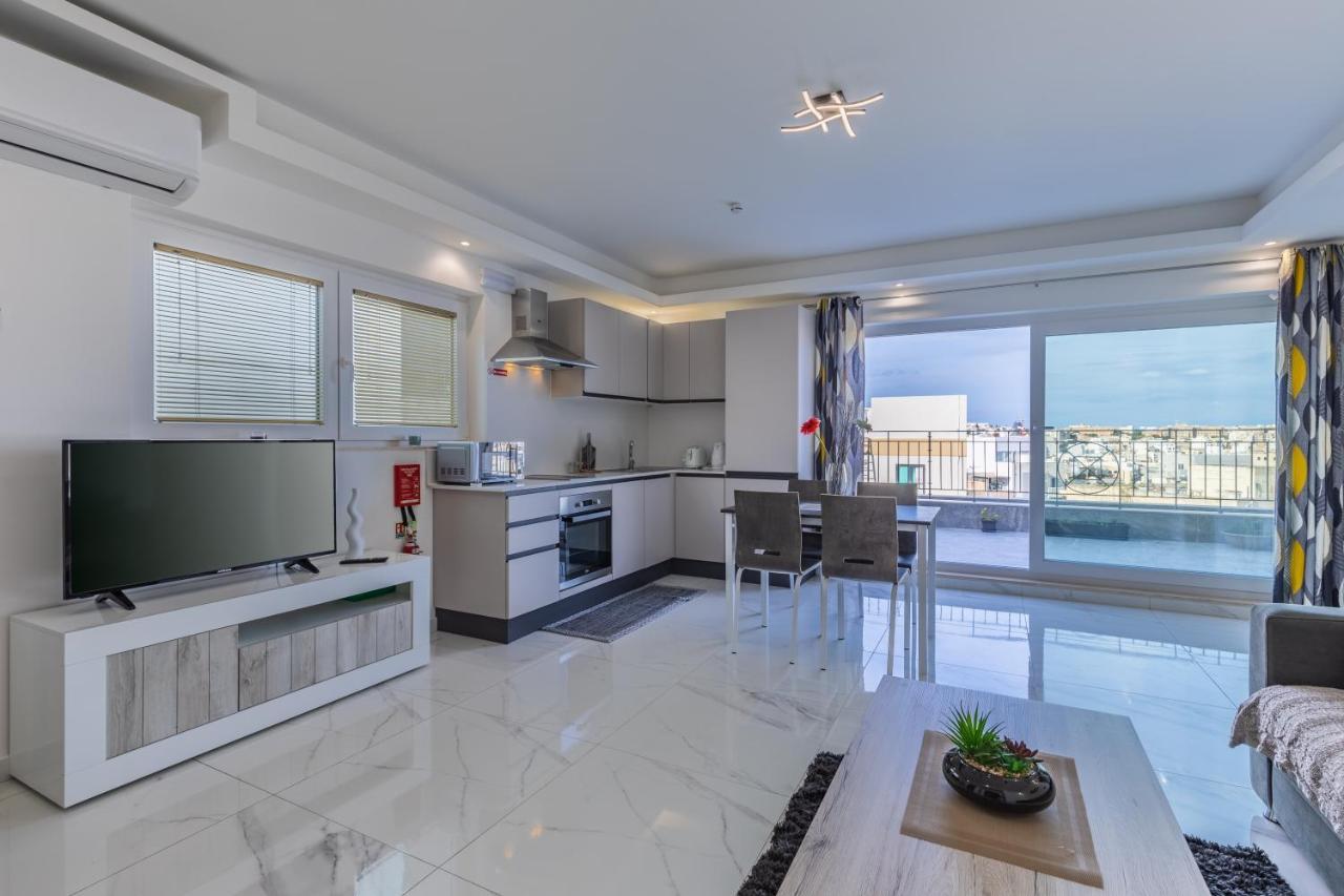 Terrace View-Stylish Two Bedrooms Fully Ac-Wifi Penthouse Мсіда Екстер'єр фото