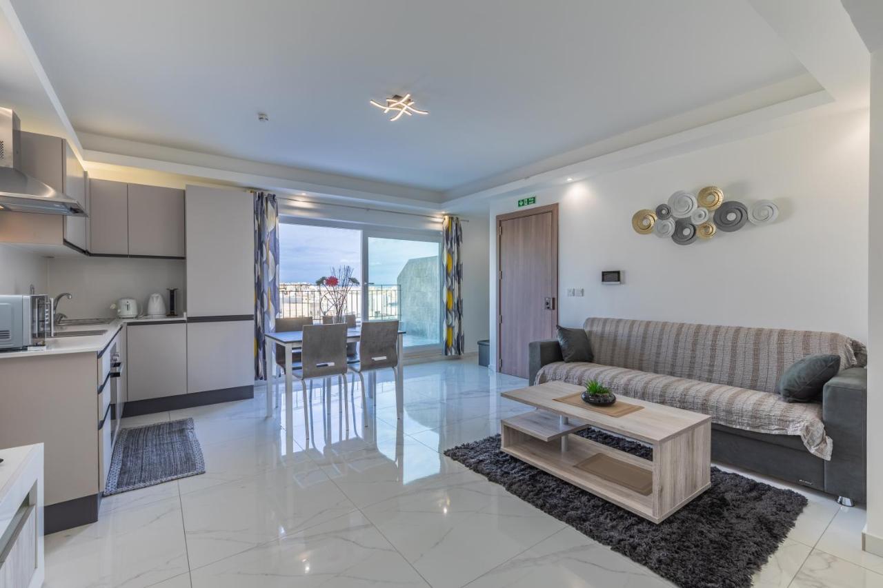 Terrace View-Stylish Two Bedrooms Fully Ac-Wifi Penthouse Мсіда Екстер'єр фото